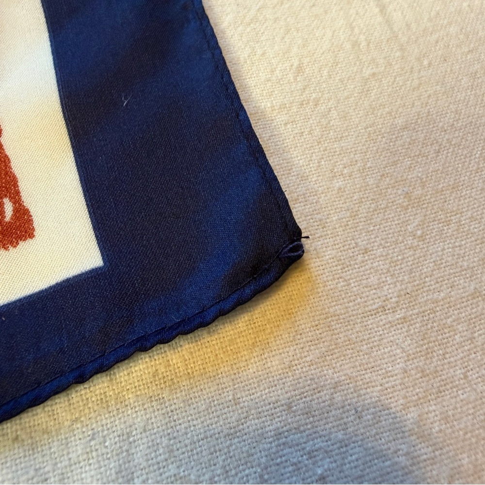 Designer Look Colorful Scarf Chacun‎ Fait Son Nid 26" X 26" Navy Multicolor - Picture 7 of 9